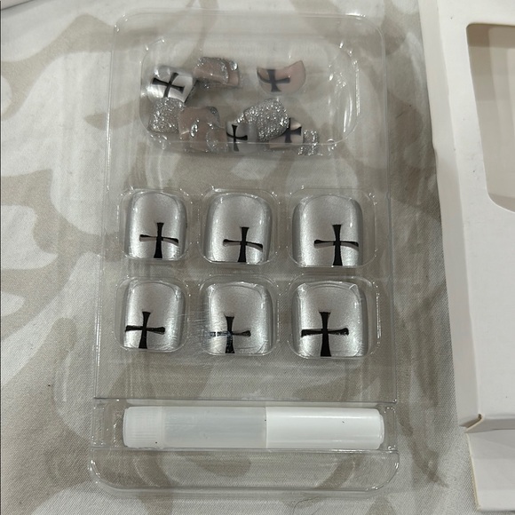 24 pcs Toe nails - Picture 3 of 8